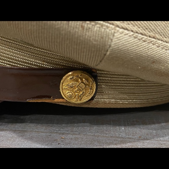 AUTHENTIC VTG MILITARY HAT WITH AUTHENTIC EMBLEMS - Picture 6 of 11